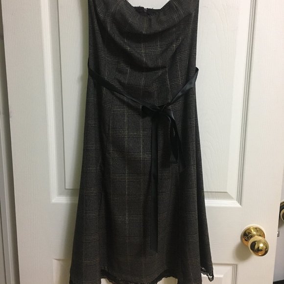 Limité Plaid Strapless Dress (Grey) - Picture 1 of 4
